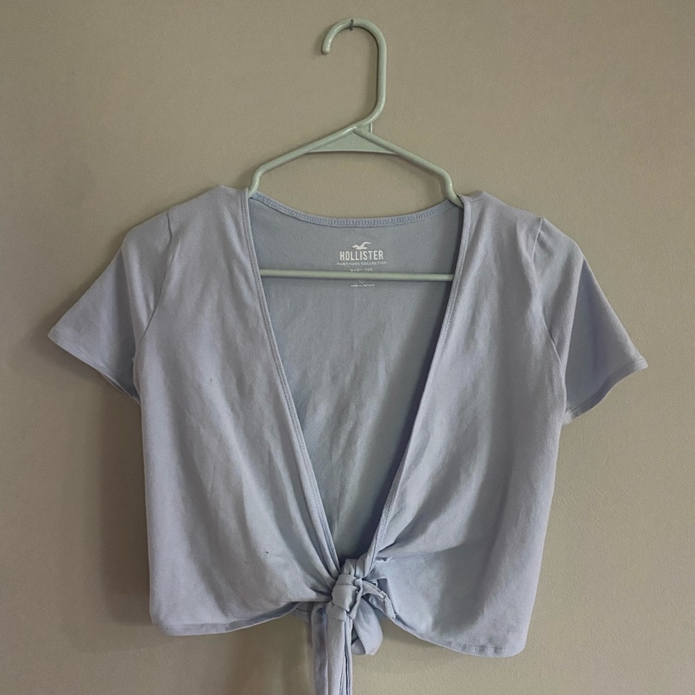 Hollister blue tie shirt